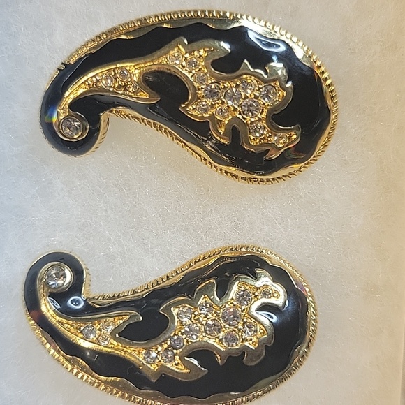 Swarovski Paisley Shaped Clip-on Earrings ~ Gold Tone & Black Enamel - Picture 1 of 5